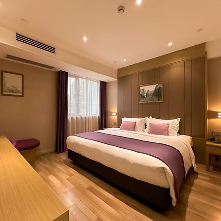 Shanghai-Deco Hotel-Free Shuttle Bus To Pudong Airport And Disneyland Exterior foto