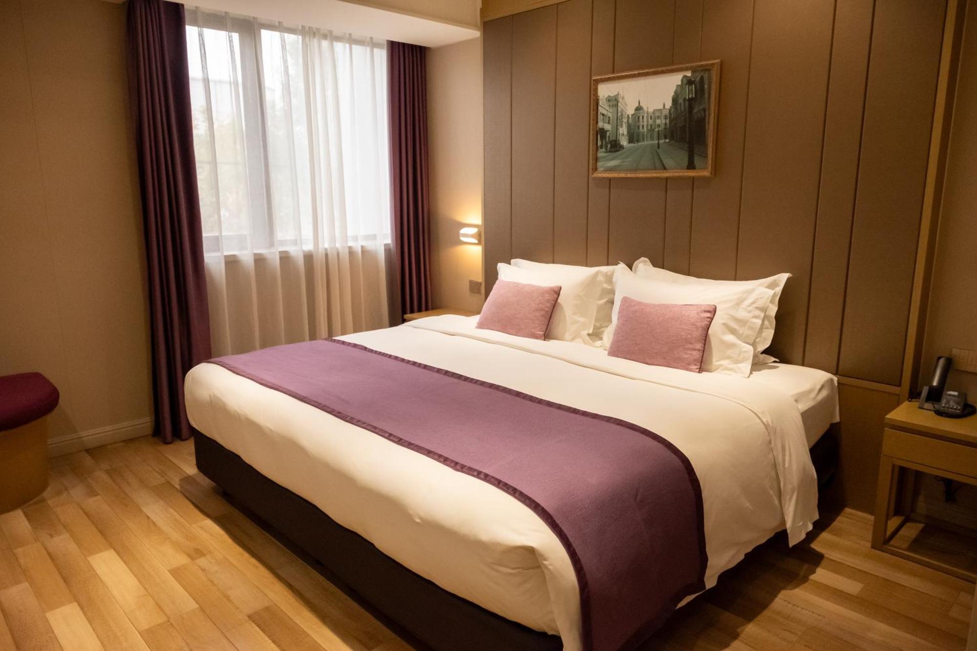 Shanghai-Deco Hotel-Free Shuttle Bus To Pudong Airport And Disneyland Exterior foto