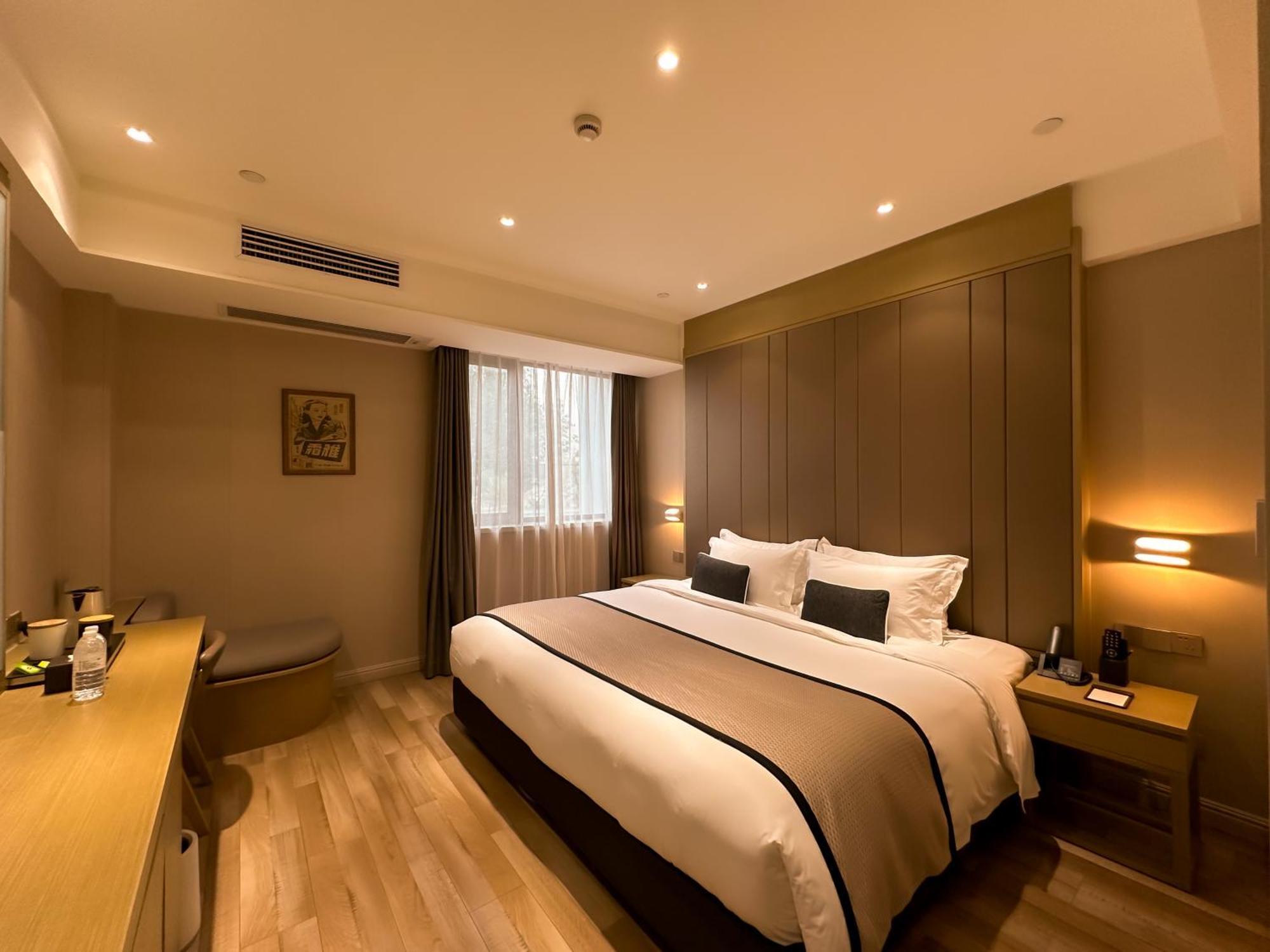 Shanghai-Deco Hotel-Free Shuttle Bus To Pudong Airport And Disneyland Exterior foto