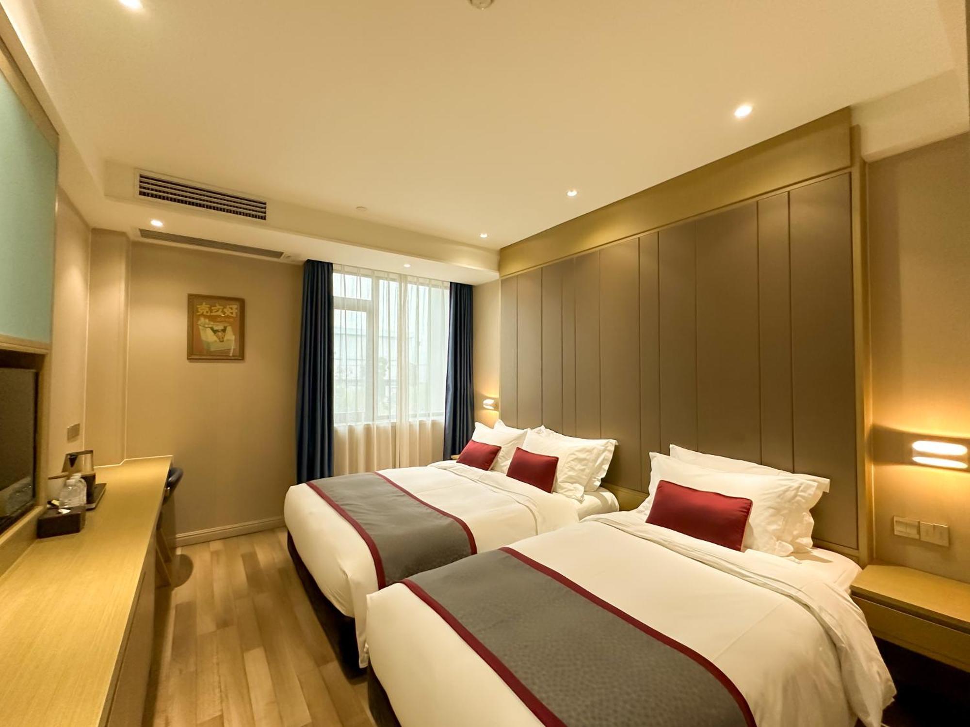 Shanghai-Deco Hotel-Free Shuttle Bus To Pudong Airport And Disneyland Exterior foto