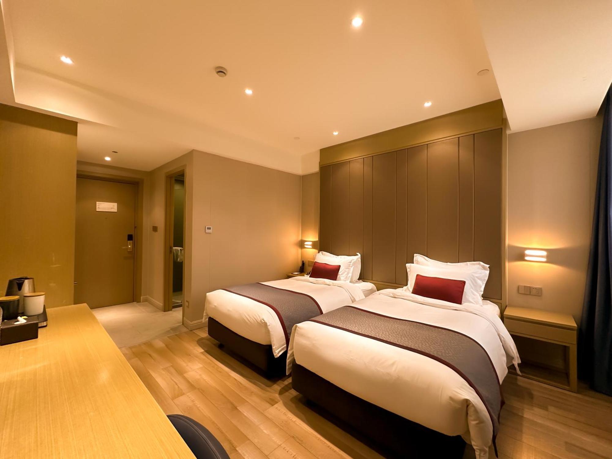Shanghai-Deco Hotel-Free Shuttle Bus To Pudong Airport And Disneyland Exterior foto