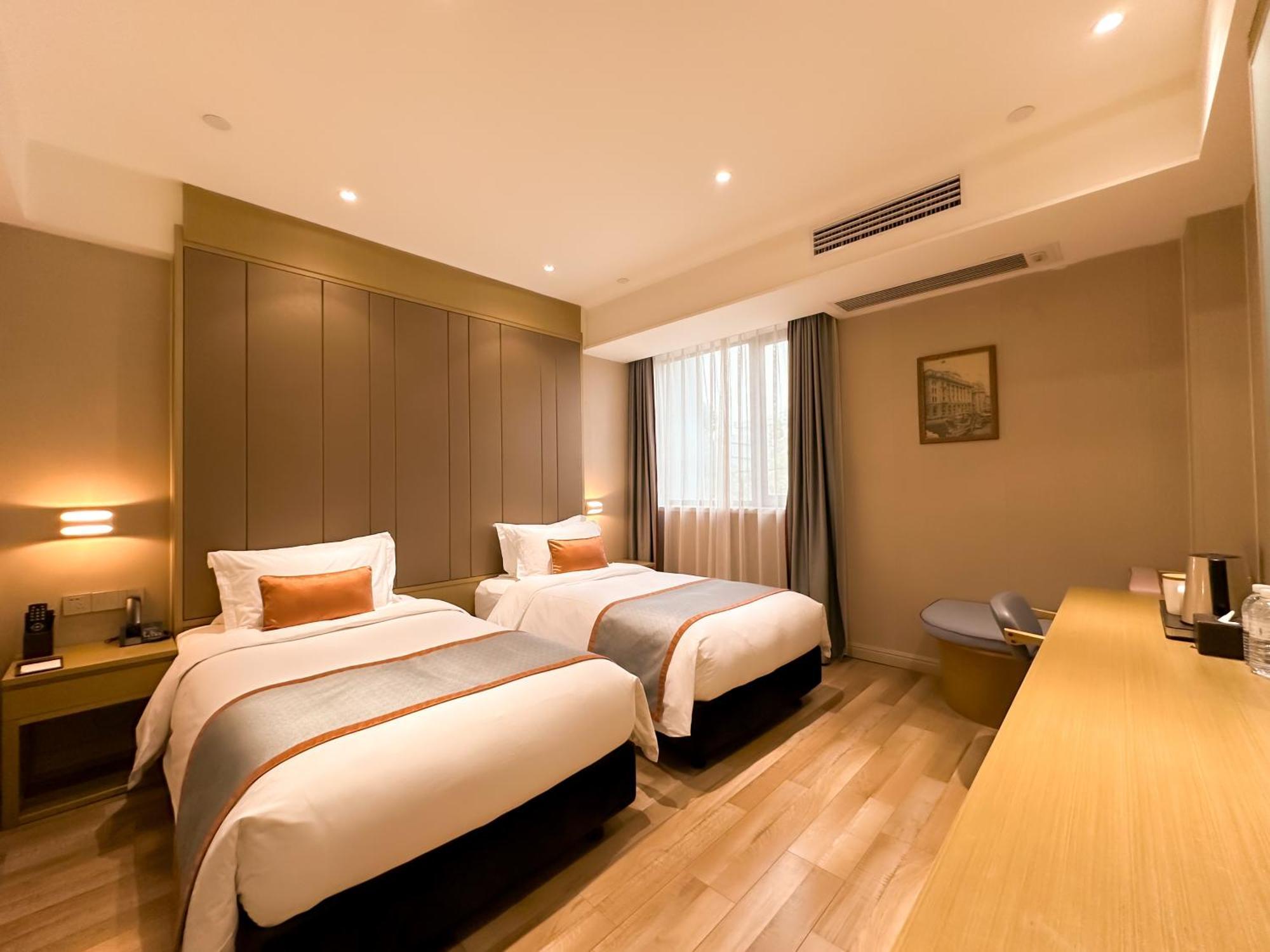 Shanghai-Deco Hotel-Free Shuttle Bus To Pudong Airport And Disneyland Exterior foto
