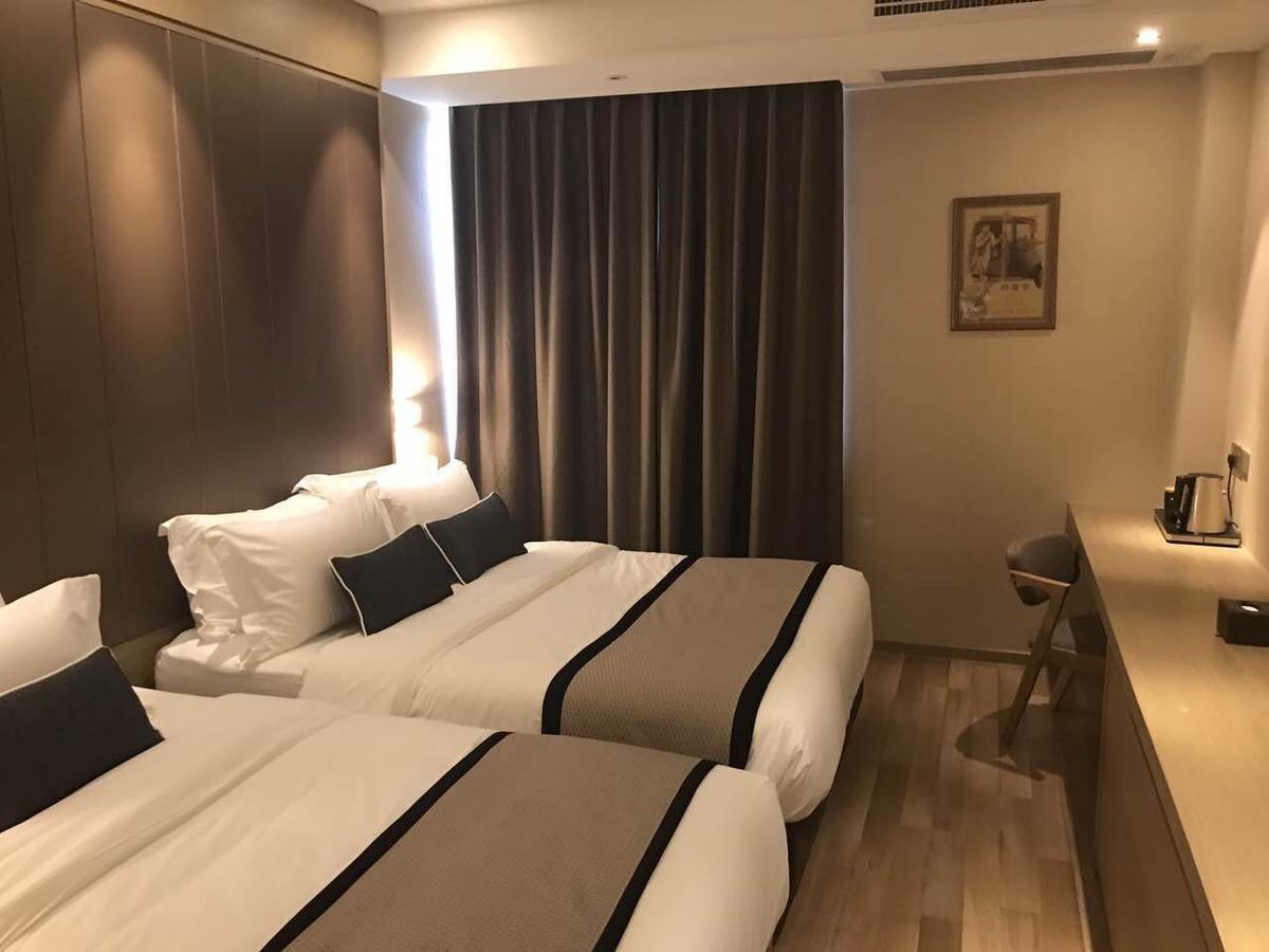 Shanghai-Deco Hotel-Free Shuttle Bus To Pudong Airport And Disneyland Exterior foto