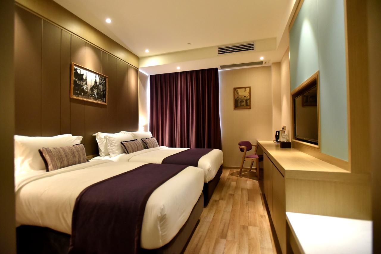 Shanghai-Deco Hotel-Free Shuttle Bus To Pudong Airport And Disneyland Exterior foto