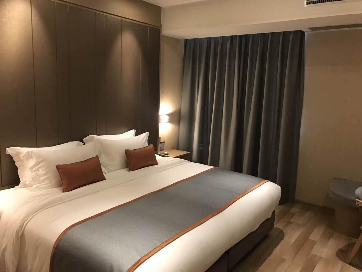 Shanghai-Deco Hotel-Free Shuttle Bus To Pudong Airport And Disneyland Exterior foto