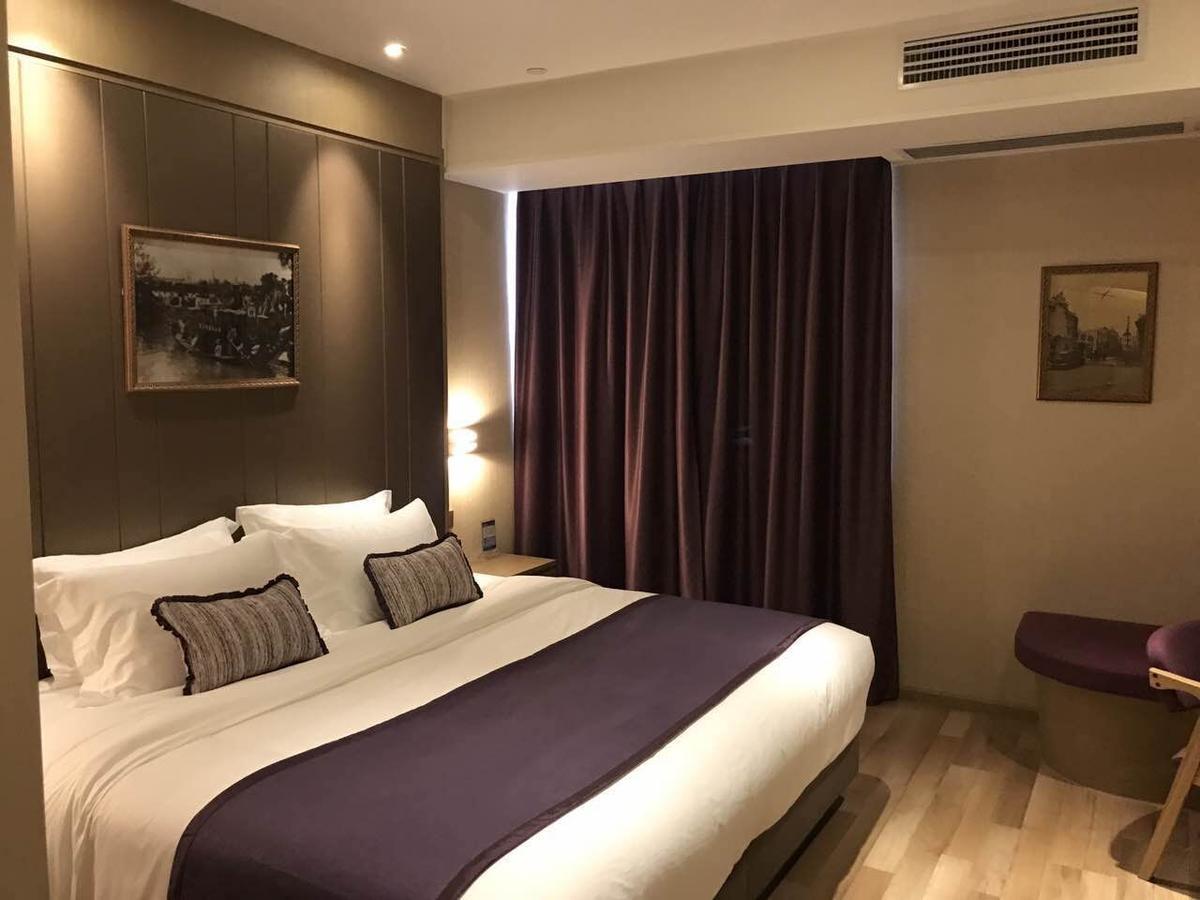Shanghai-Deco Hotel-Free Shuttle Bus To Pudong Airport And Disneyland Exterior foto