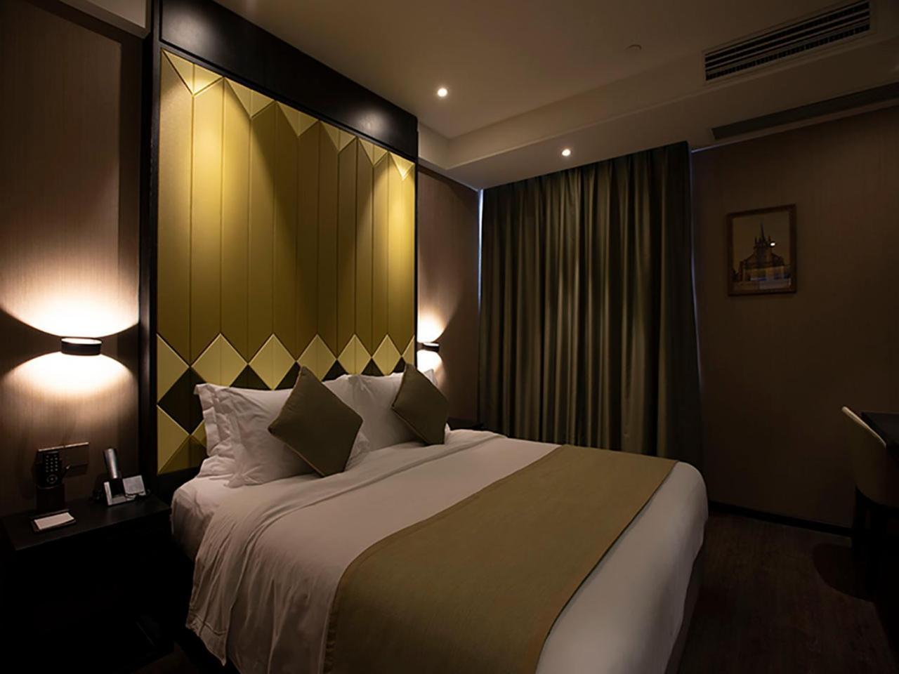 Shanghai-Deco Hotel-Free Shuttle Bus To Pudong Airport And Disneyland Exterior foto